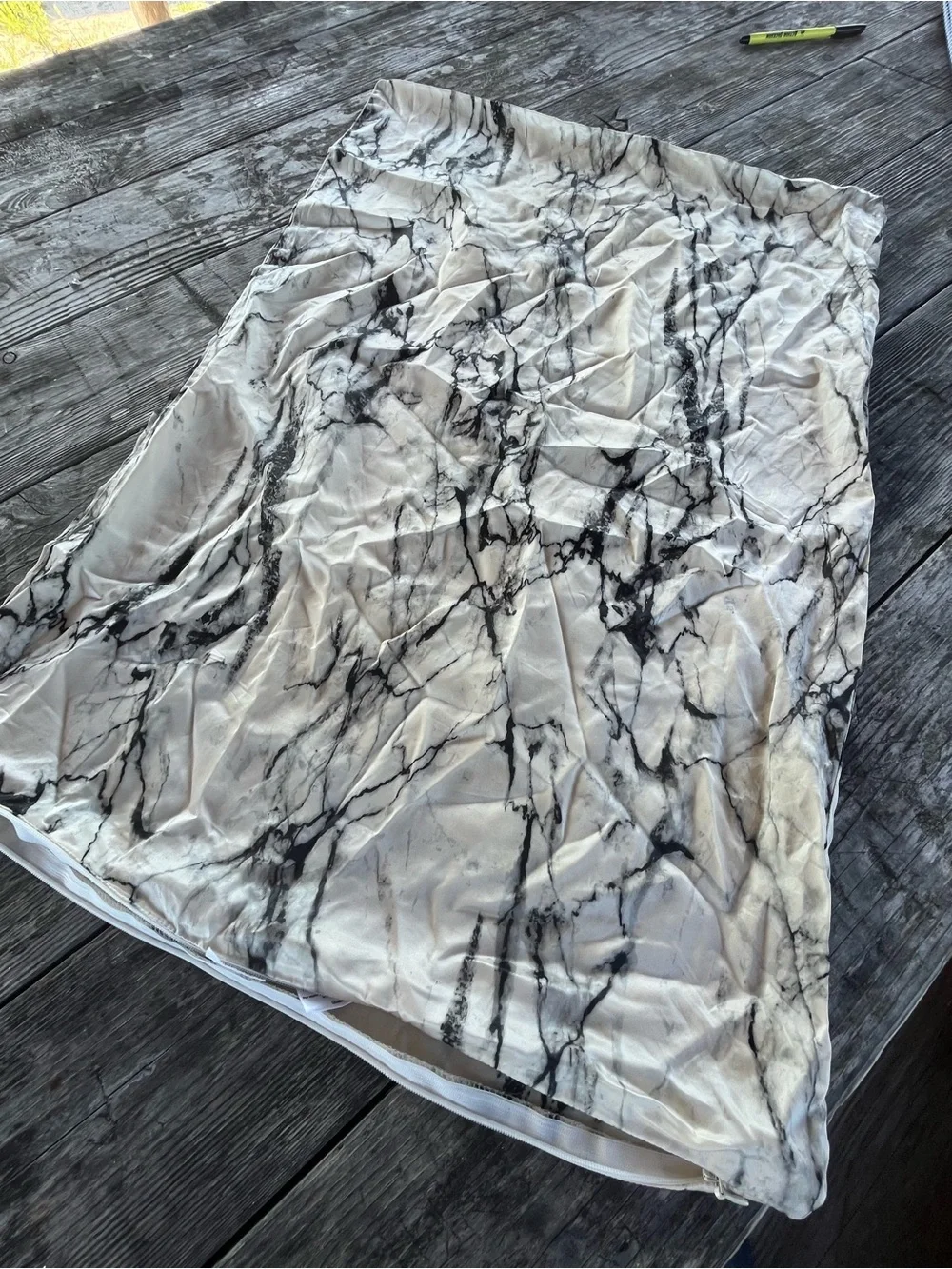 BLISSY pillowcase 100% silk, BL/wh marbled